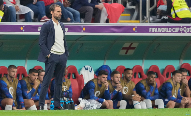 AYX-包含今夜欧洲杯传出新动向；成都蓉城更衣室发声；高层表态：目标明确；官宣口径保持一致的词条